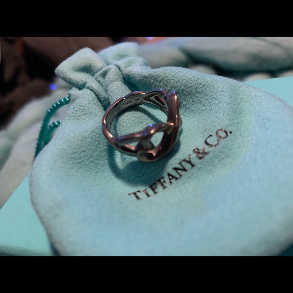 Tiffany & Co. Infinity Hearts Ring - Picture 3 of 7